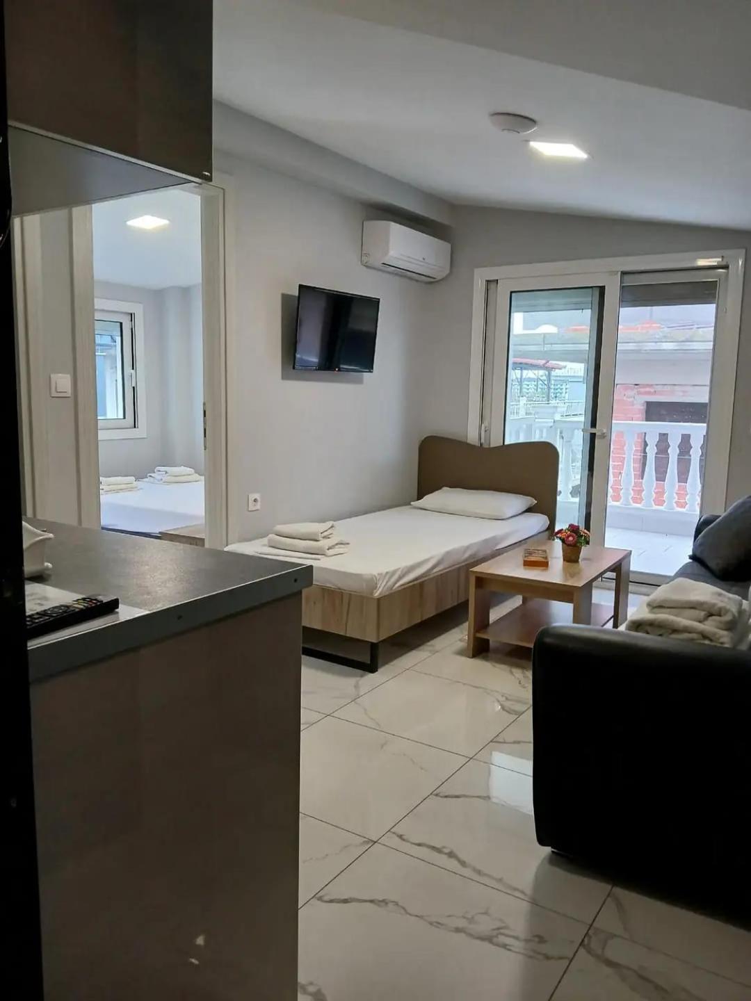 Apartmani Dedalus Paralía Exteriör bild